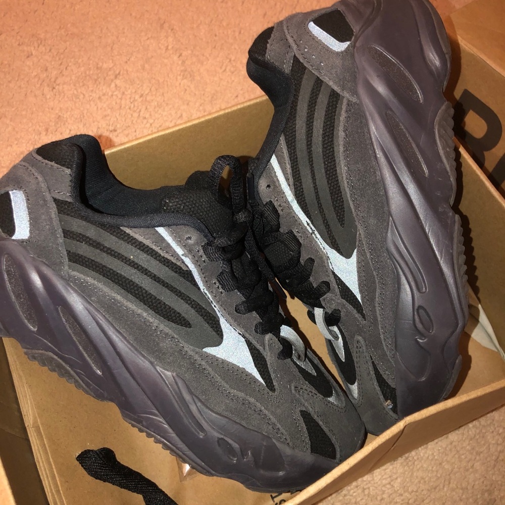 Yeezy 700